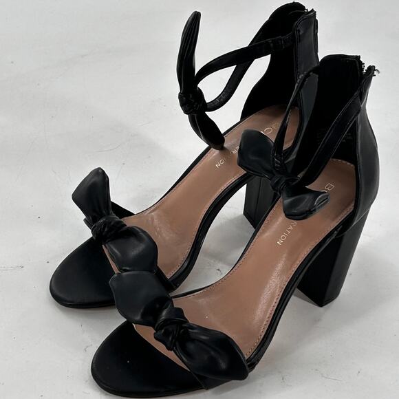 BCBGeneration Batani Sandals 7.5 Black NWOT Heel Bow Capsule Travel Resort - Picture 6 of 8